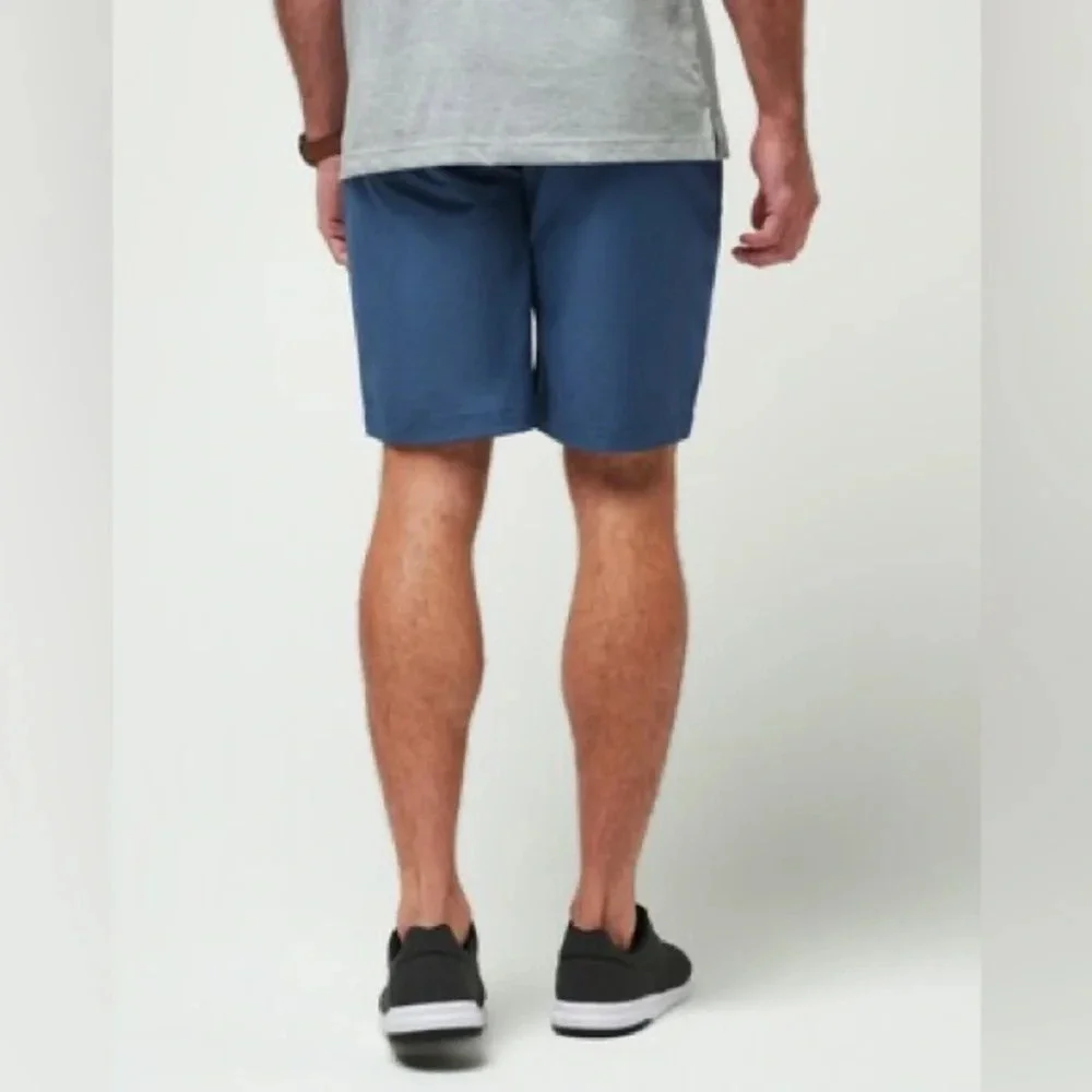 TravisMathew Mens Blue Performance Golf Shorts Stretch Quick Dry Size 36